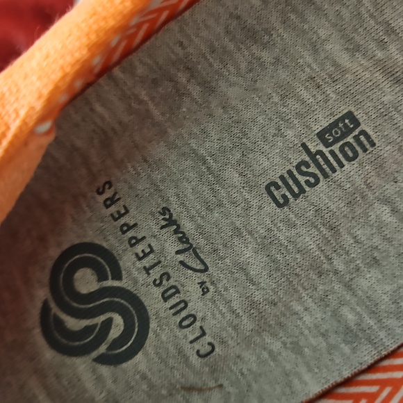 Cloudsteppers by Clarks Step Glow Slip Ons in Coral Size 8 W - Picture 3 of 5